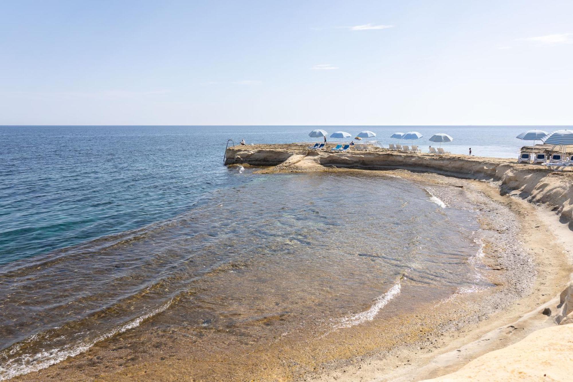 Hotel Calypso Marsalforn Exterior photo